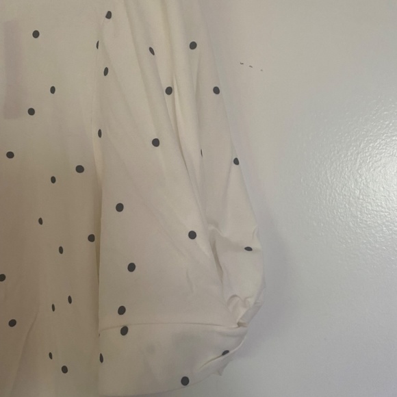 Polka dot top stretchy size L NWT - Picture 4 of 4